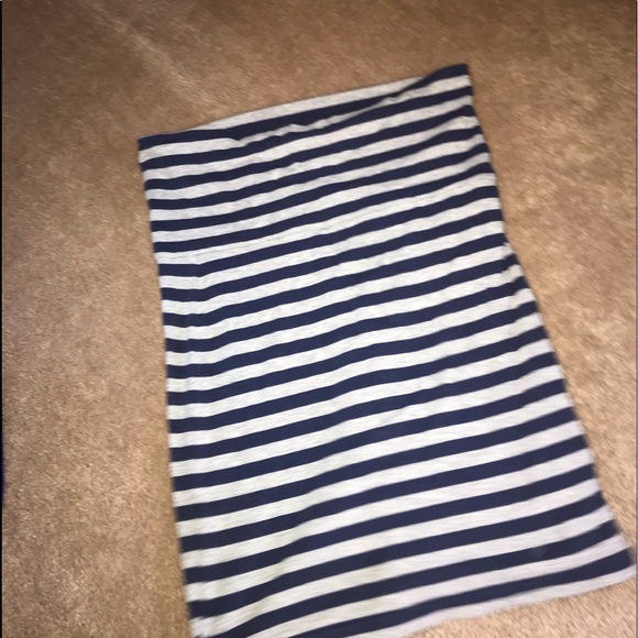 Cute striped mini skirt from Forever 21 - Picture 2 of 2